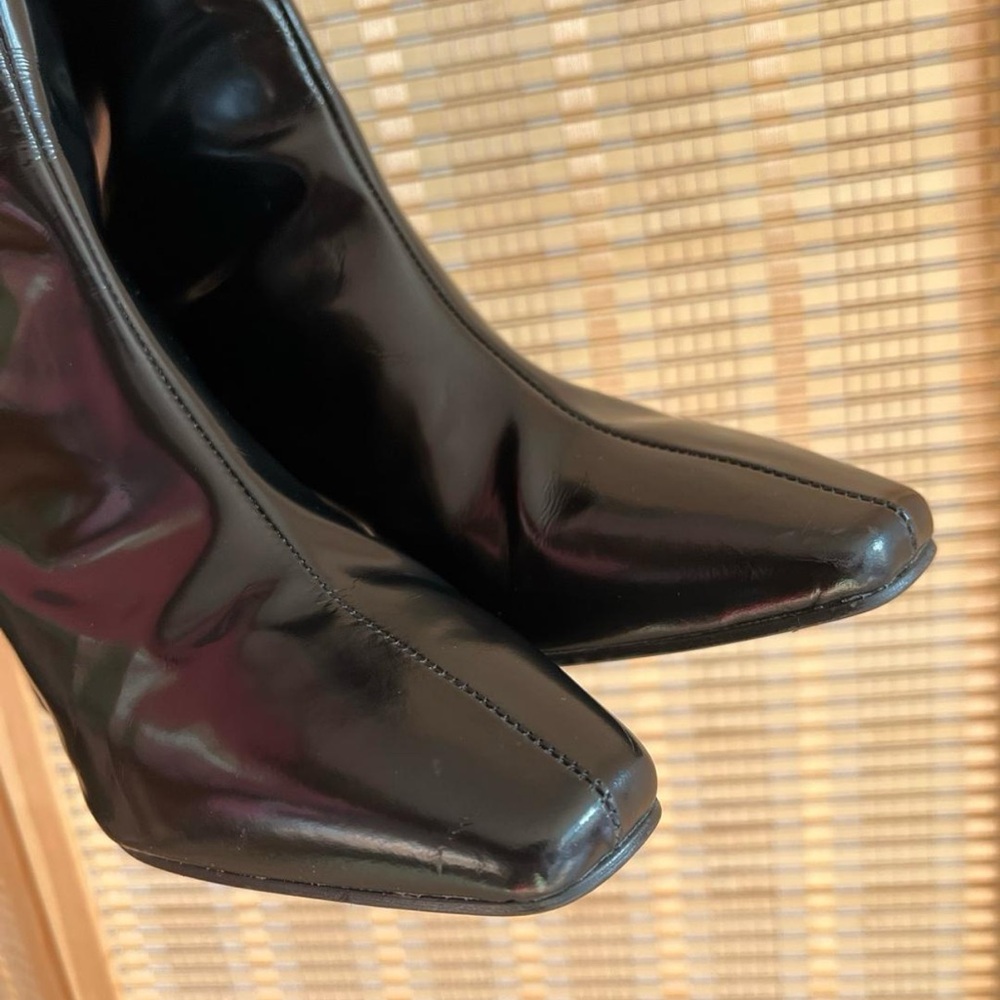 About Arianne Boots - Picture 2 of 8